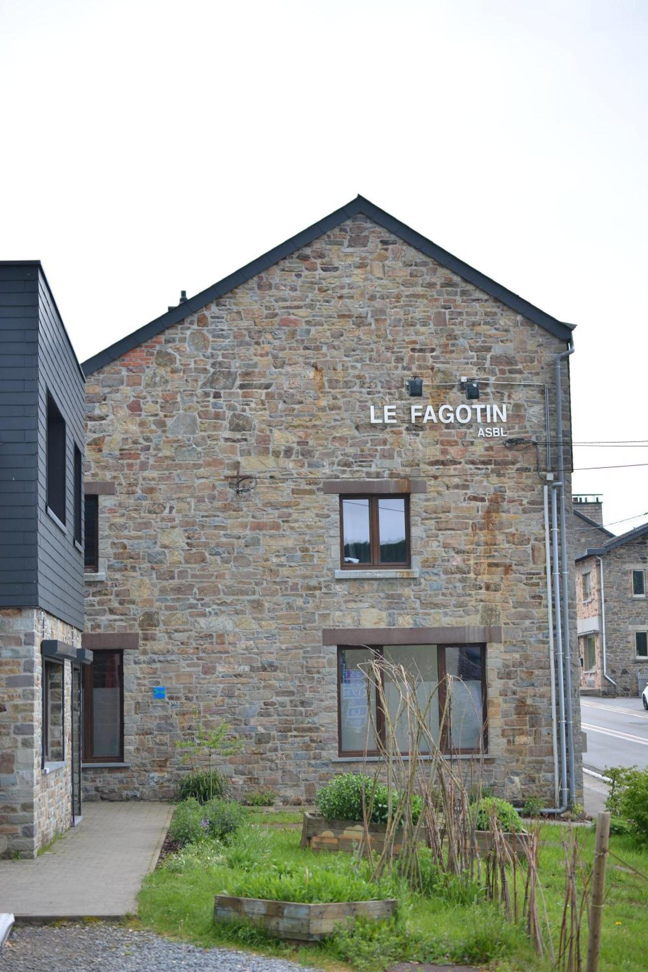 Le Fagotin - Youth Hostel Stoumont Εξωτερικό φωτογραφία
